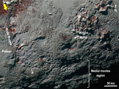 NASA chụp được bề mặt "hành tinh thứ chín" đầy núi lửa băng