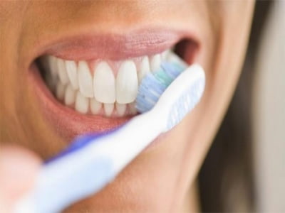 5 thói quen tàn phá răng lợi của bạn, không muốn hỏng răng sớm cần tránh ngay
