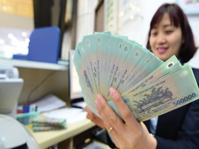 Mỗi ngày có 1 tỷ USD đổ vào "sân chơi nóng": Nhà nhà, người người đua nhau đầu tư