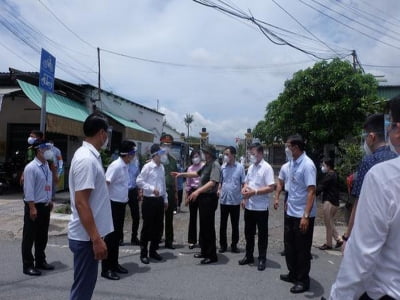 Thủ tướng: 'Chịu khó, chịu khổ lúc này để nhanh bình thường trở lại'