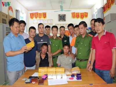 Phá đường dây ma túy, thu 20 bánh heroin và 12.000 viên ma túy tổng hợp