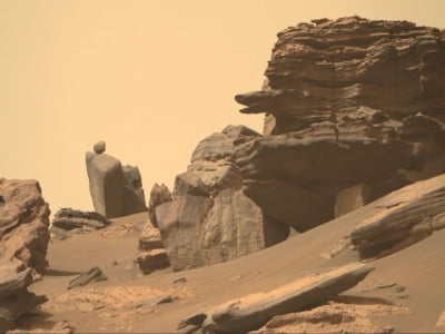 Kinh ngạc NASA công bố ảnh chụp 'đầu rắn' trên sao Hỏa