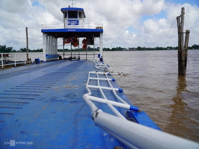 Phà gây tai nạn trên sông Vàm Nao vi phạm do chở ôtô