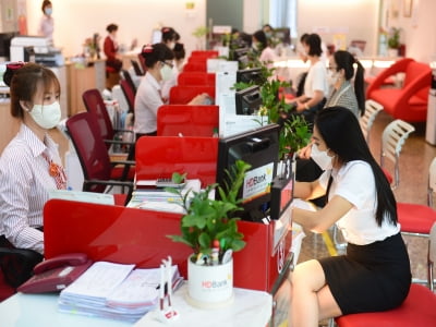 Chính phủ chỉ đạo giảm ít nhất 1,5%-2% lãi suất cho vay