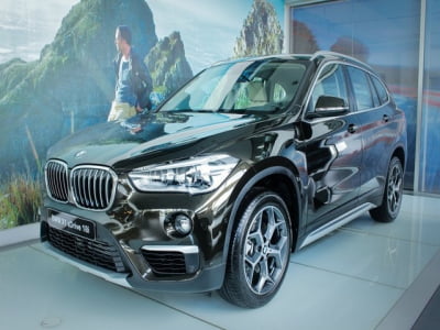 BMW X1 giảm kỷ lục hơn 300 triệu đồng, giá lần đầu chạm đáy 1,549 tỷ đồng tại đại lý