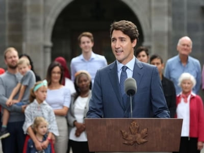 Thủ tướng Canada hứa đánh thuế người nước ngoài đầu cơ nhà đất nếu tái đắc cử