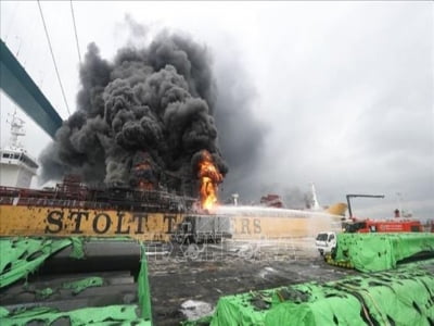Hàn Quốc: Số người thương vong trong vụ nổ tàu chở dầu tại Hàn Quốc tăng gấp đôi