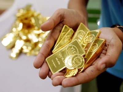 Giá vàng hôm nay 22/10: Vàng 9999, vàng SJC loay hoay trong vùng giá dưới 42 triệu đồng/lượng